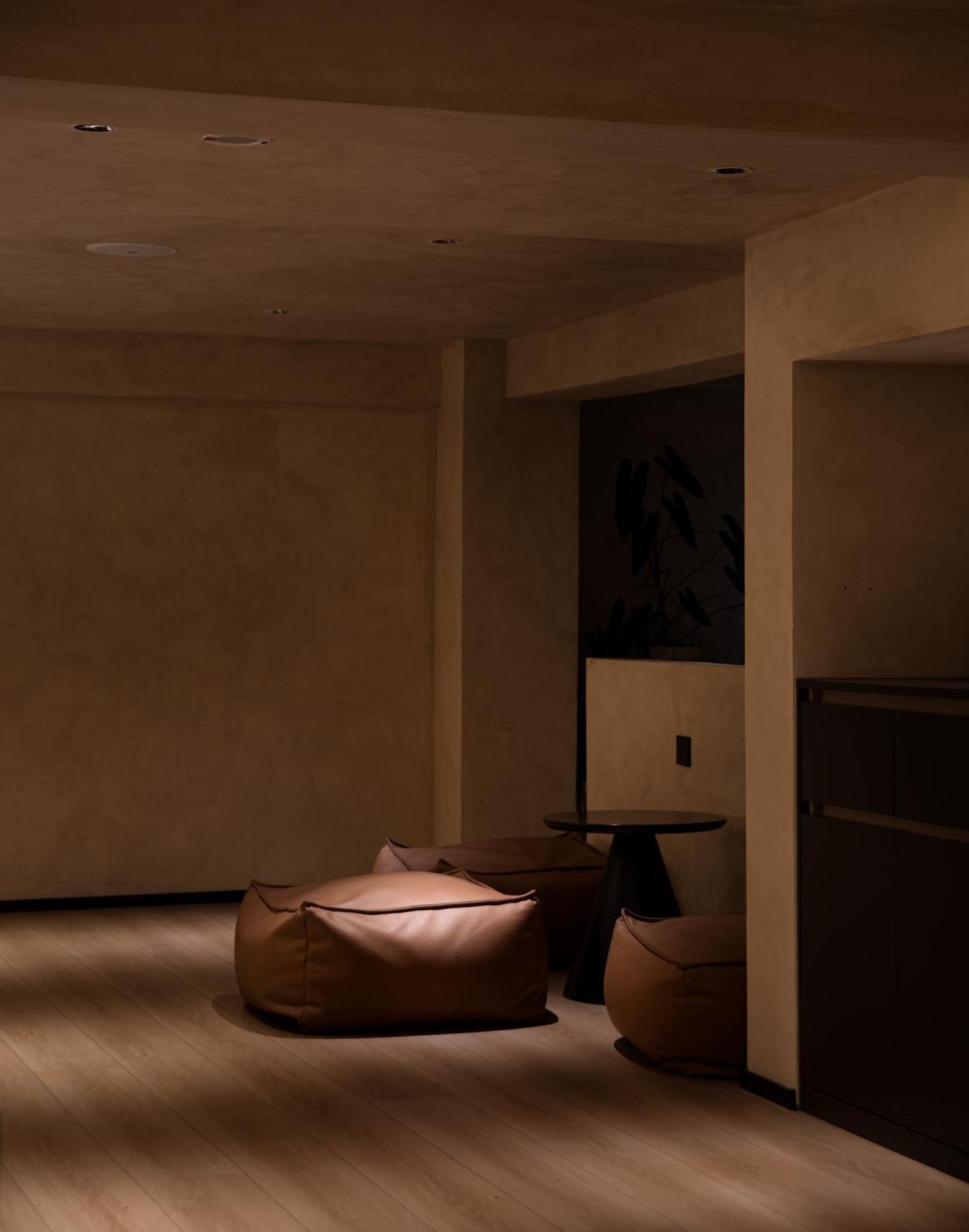 See You Soon At The Ritz Rose Summer Hotel 三亚 外观 照片